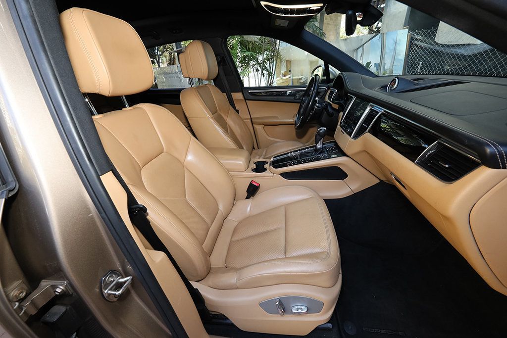 2018 Porsche Macan  - 22982132 - 5