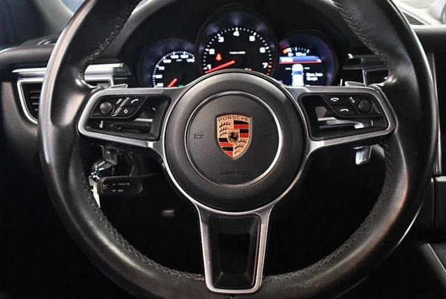 2018 Porsche Macan  - 22305897 - 37