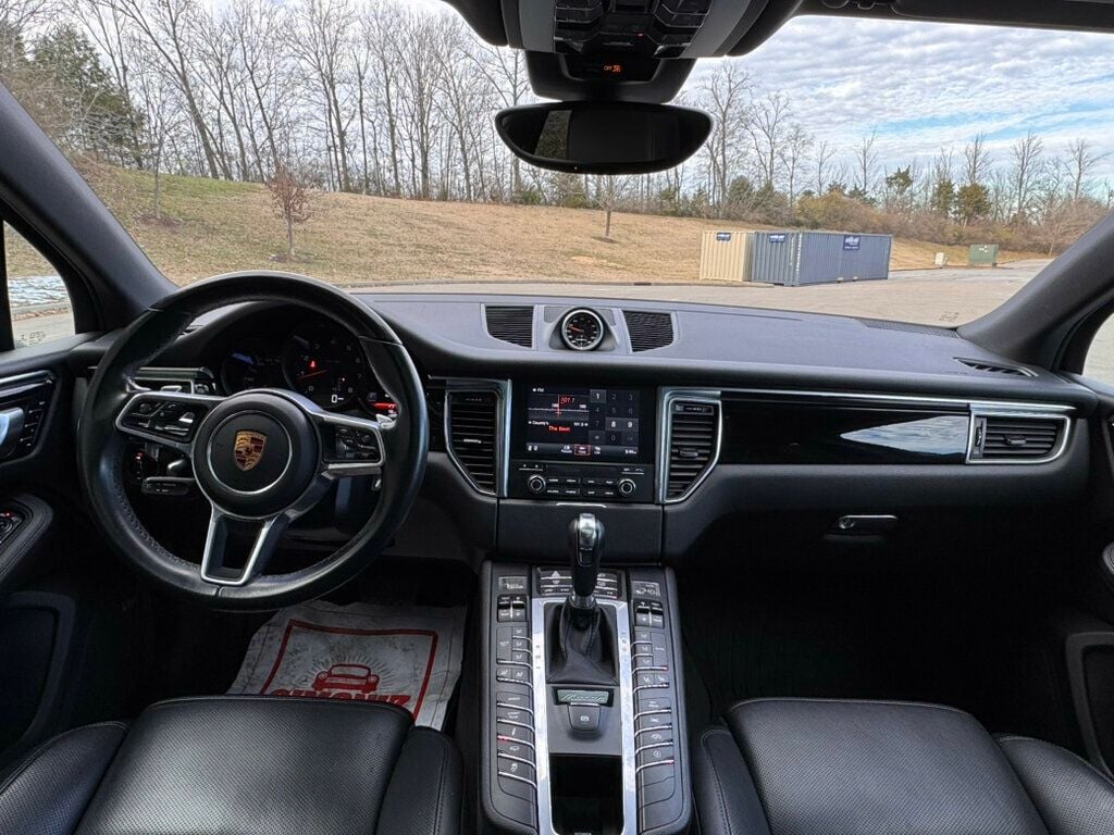 2018 Porsche Macan  - 22737144 - 23