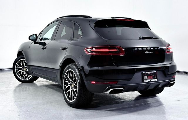 2018 Porsche Macan AWD - 22939157 - 10