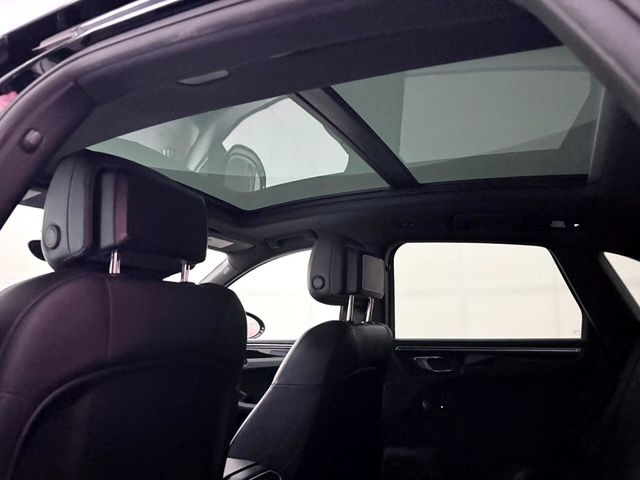 2018 Porsche Macan AWD - 22939157 - 23