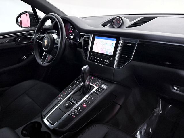 2018 Porsche Macan AWD - 22939157 - 26