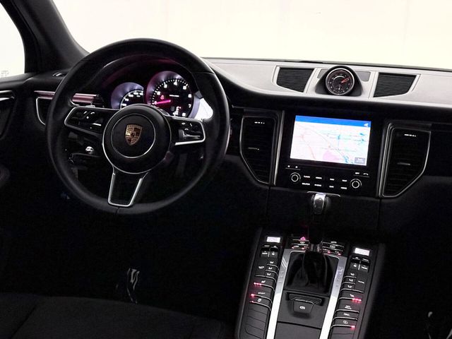 2018 Porsche Macan AWD - 22939157 - 29