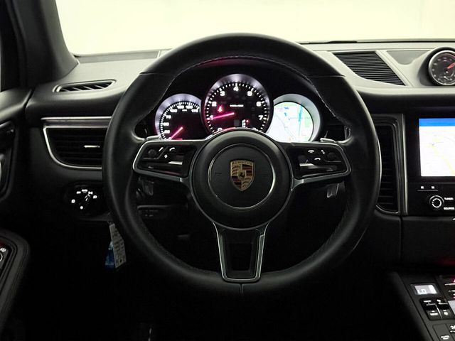 2018 Porsche Macan AWD - 22939157 - 31