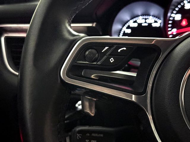 2018 Porsche Macan AWD - 22939157 - 40