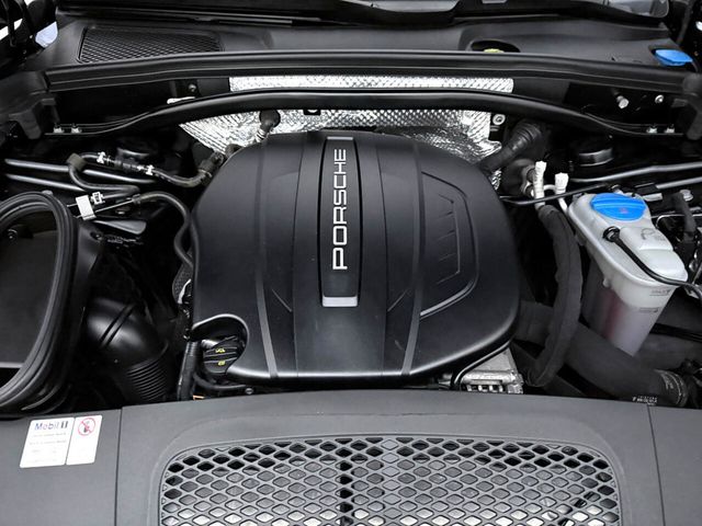 2018 Porsche Macan AWD - 22939157 - 49