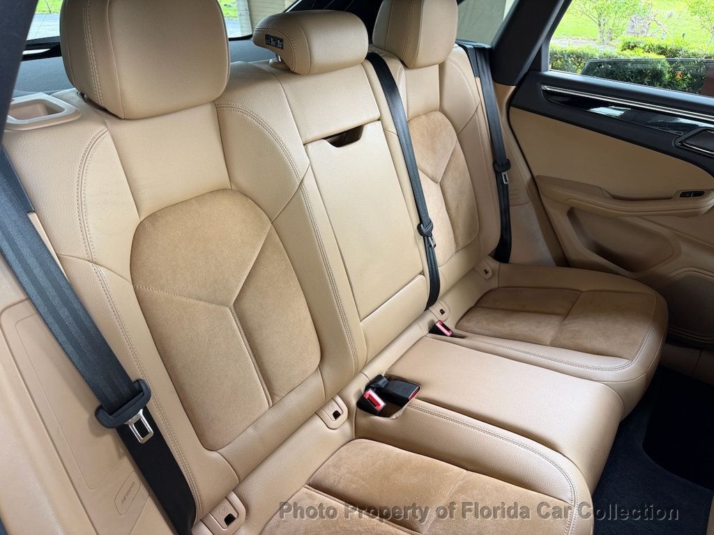 2018 Porsche Macan AWD - 23078916 - 31