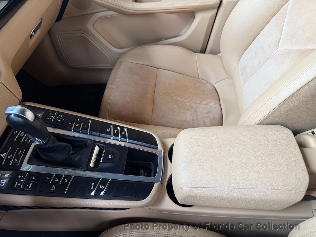 2018 Porsche Macan AWD - 23078916 - 50
