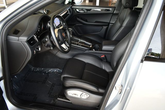 2018 Porsche Macan AWD 4 Door SUV W/Premium Package Plus and Navigation - 21099226 - 14
