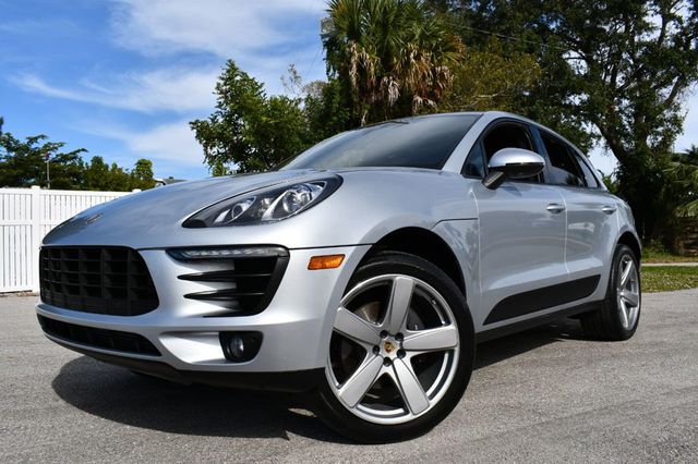 2018 Porsche Macan AWD 4 Door SUV W/Premium Package Plus and Navigation - 21099226 - 21