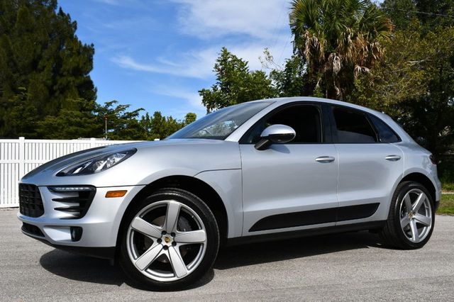 2018 Porsche Macan AWD 4 Door SUV W/Premium Package Plus and Navigation - 21099226 - 22