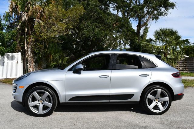 2018 Porsche Macan AWD 4 Door SUV W/Premium Package Plus and Navigation - 21099226 - 24