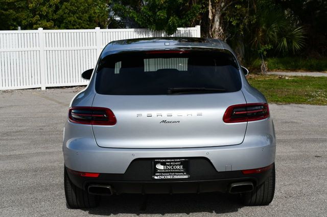 2018 Porsche Macan AWD 4 Door SUV W/Premium Package Plus and Navigation - 21099226 - 27