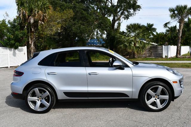 2018 Porsche Macan AWD 4 Door SUV W/Premium Package Plus and Navigation - 21099226 - 28