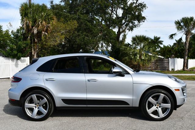 2018 Porsche Macan AWD 4 Door SUV W/Premium Package Plus and Navigation - 21099226 - 31