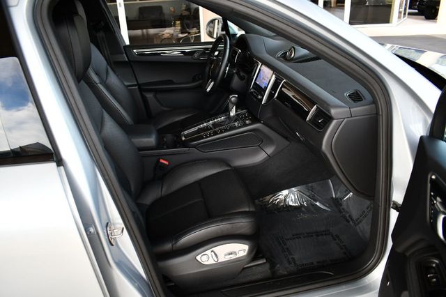 2018 Porsche Macan AWD 4 Door SUV W/Premium Package Plus and Navigation - 21099226 - 41