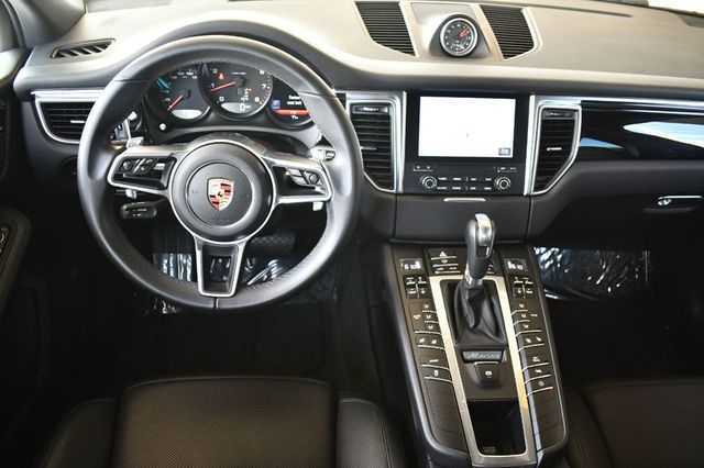 2018 Porsche Macan AWD 4 Door SUV W/Premium Package Plus and Navigation - 21099226 - 45