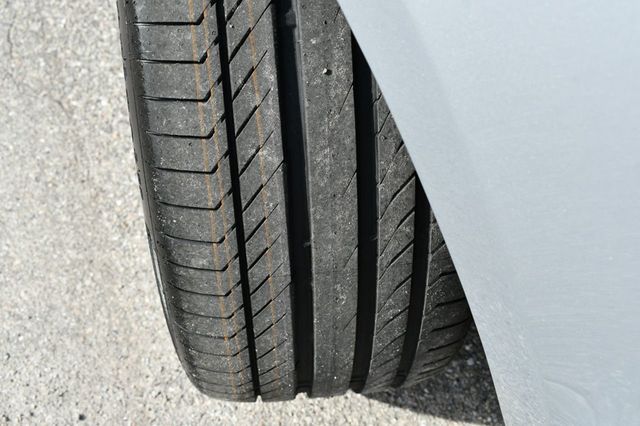 2018 Porsche Macan AWD 4 Door SUV W/Premium Package Plus and Navigation - 21099226 - 51