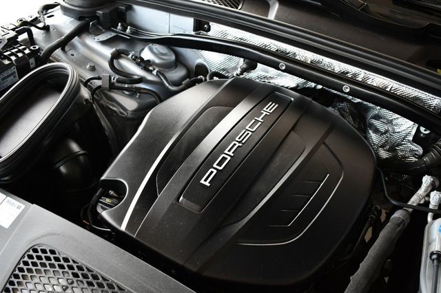 2018 Porsche Macan AWD 4 Door SUV W/Premium Package Plus and Navigation - 21099226 - 55