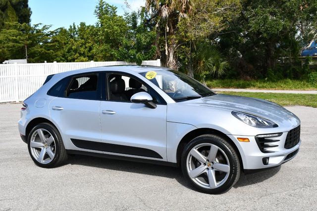2018 Porsche Macan AWD 4 Door SUV W/Premium Package Plus and Navigation - 21099226 - 7