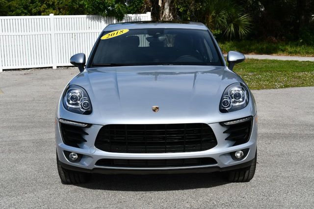 2018 Porsche Macan AWD 4 Door SUV W/Premium Package Plus and Navigation - 21099226 - 8