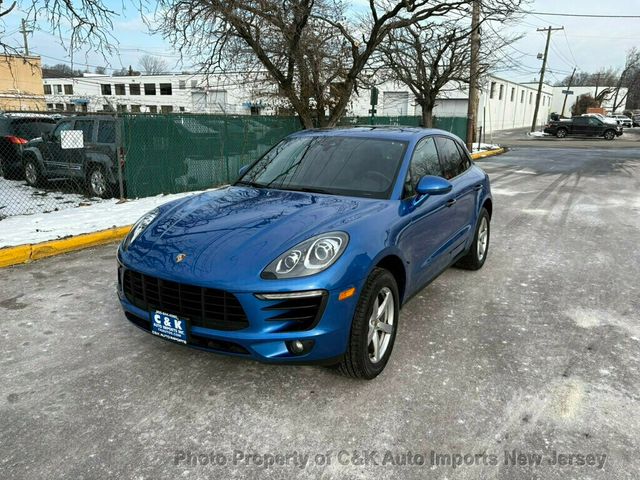 2018 Porsche Macan AWD,PANORAMIC ROOF,BI-XENON LIGHTING,LANE ASSIST,NAVIGATION - 22974861 - 1