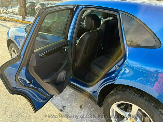 2018 Porsche Macan AWD,PANORAMIC ROOF,BI-XENON LIGHTING,LANE ASSIST,NAVIGATION - 22974861 - 28