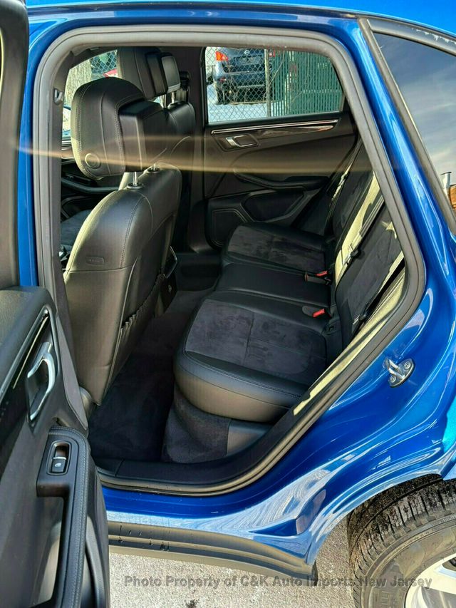 2018 Porsche Macan AWD,PANORAMIC ROOF,BI-XENON LIGHTING,LANE ASSIST,NAVIGATION - 22974861 - 29