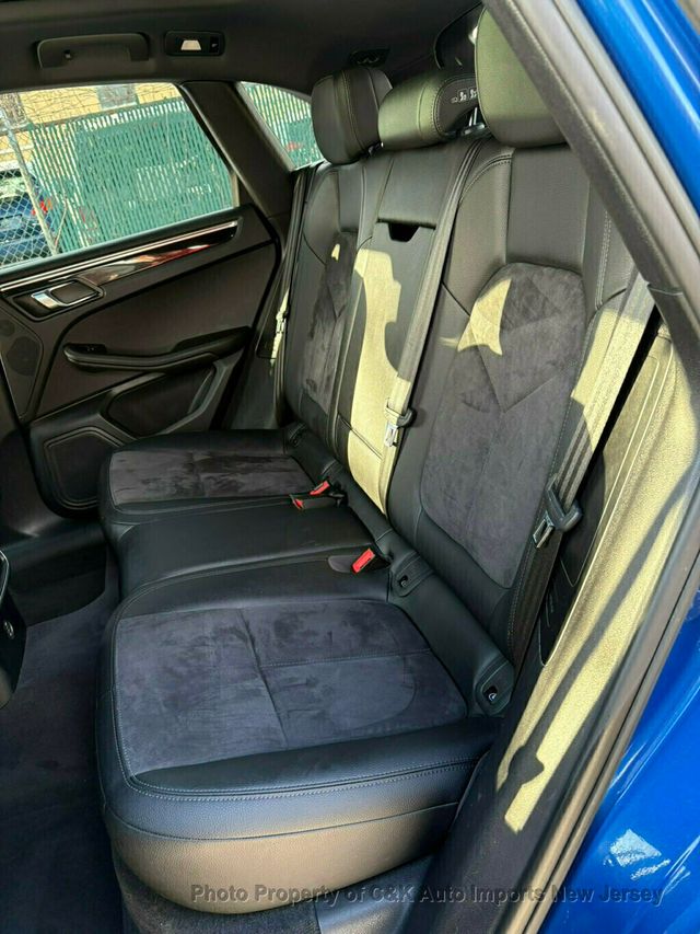 2018 Porsche Macan AWD,PANORAMIC ROOF,BI-XENON LIGHTING,LANE ASSIST,NAVIGATION - 22974861 - 30