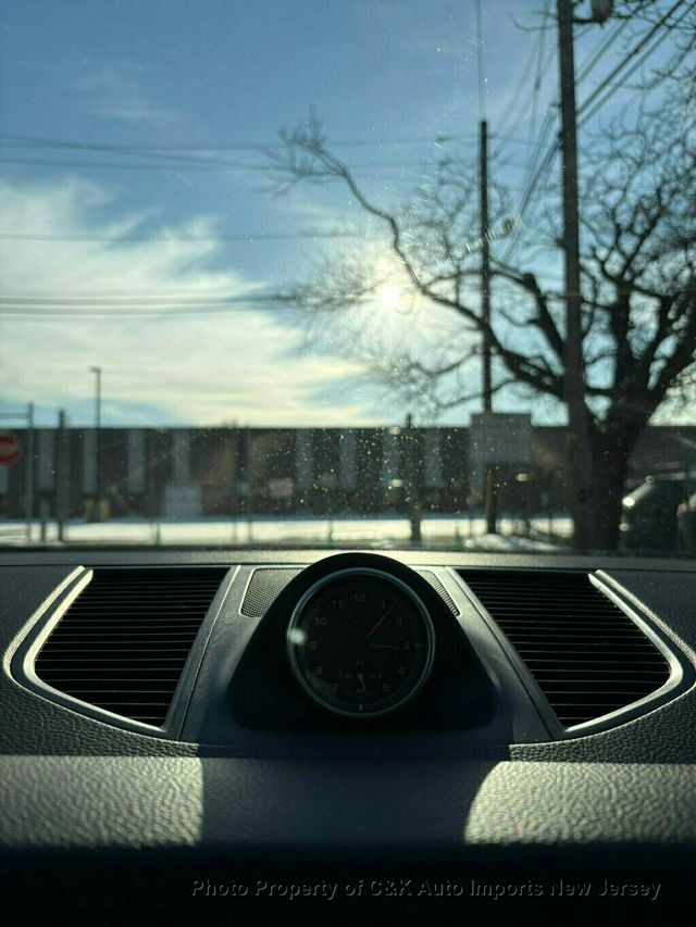 2018 Porsche Macan AWD,PANORAMIC ROOF,BI-XENON LIGHTING,LANE ASSIST,NAVIGATION - 22974861 - 37