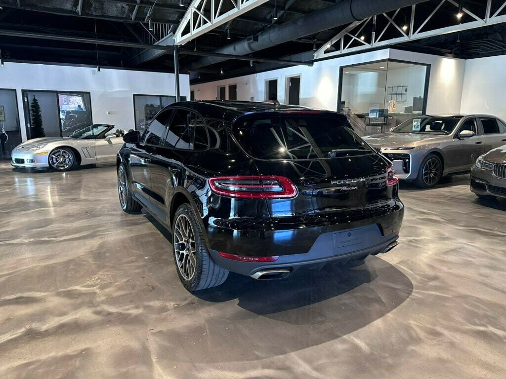 2018 Porsche Macan AWD/PanoRoof/PorscheConnect/LaneChangeAssist/PorscheEntry&Drive - 22736920 - 2