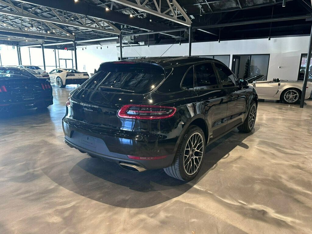 2018 Porsche Macan AWD/PanoRoof/PorscheConnect/LaneChangeAssist/PorscheEntry&Drive - 22736920 - 4