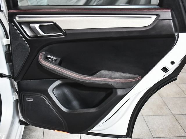 2018 Porsche Macan GTS - 22954245 - 13