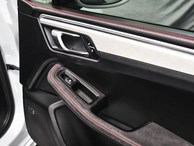 2018 Porsche Macan GTS - 22954245 - 16
