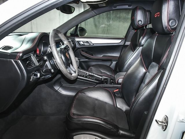 2018 Porsche Macan GTS - 22954245 - 40