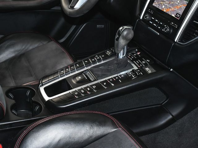 2018 Porsche Macan GTS - 22954245 - 54