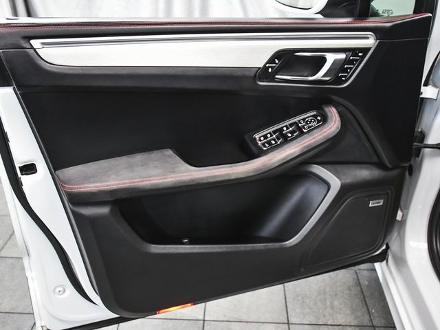 2018 Porsche Macan GTS - 22954245 - 8