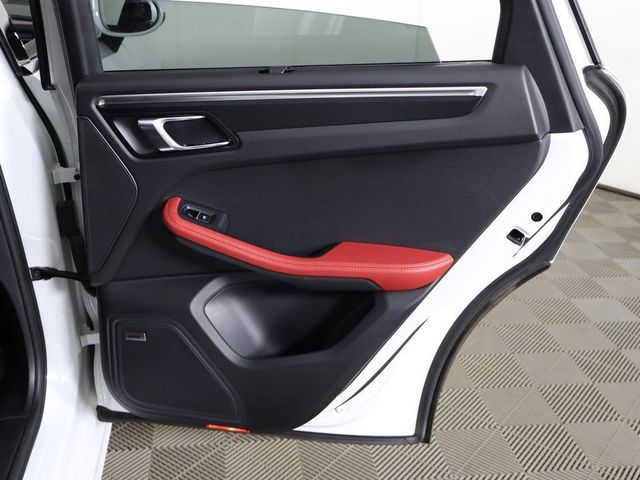 2018 Porsche Macan GTS - 22991859 - 29