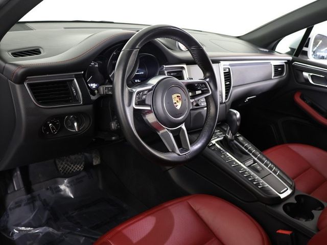 2018 Porsche Macan GTS - 22991859 - 30