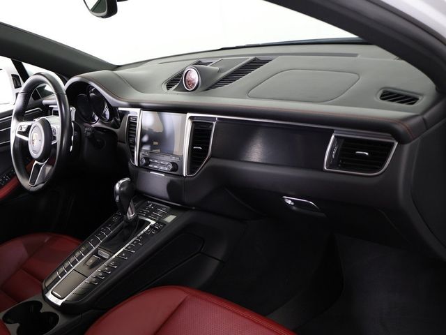 2018 Porsche Macan GTS - 22991859 - 31
