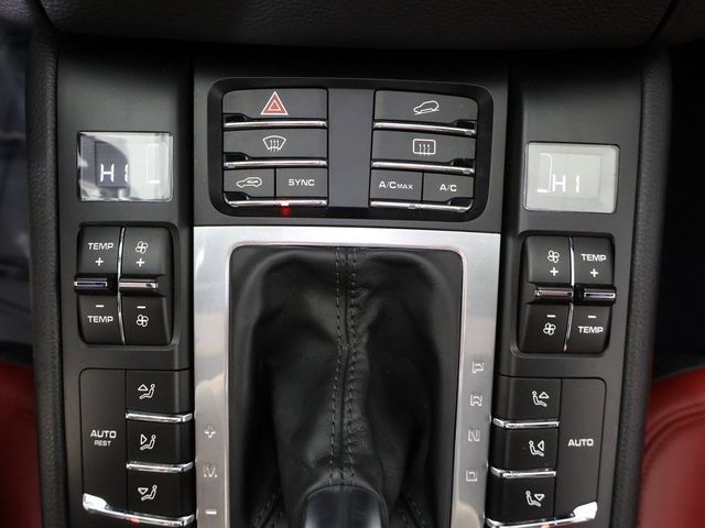 2018 Porsche Macan GTS - 22991859 - 55