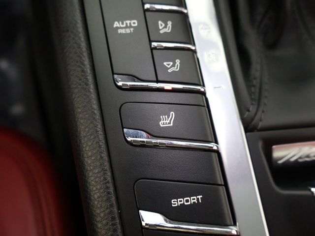 2018 Porsche Macan GTS - 22991859 - 58