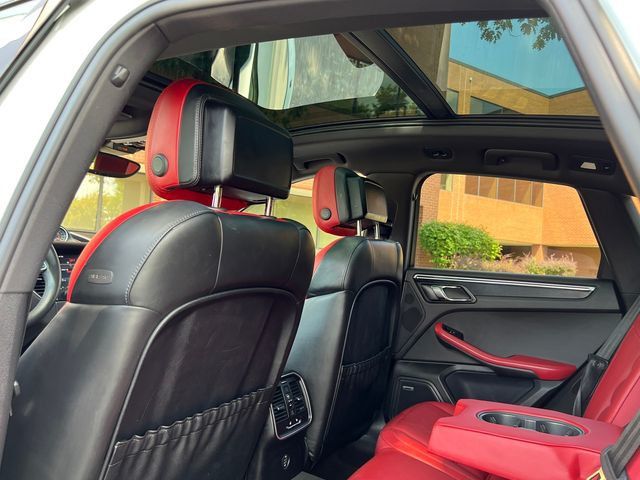 2018 Porsche Macan GTS - 23074863 - 17