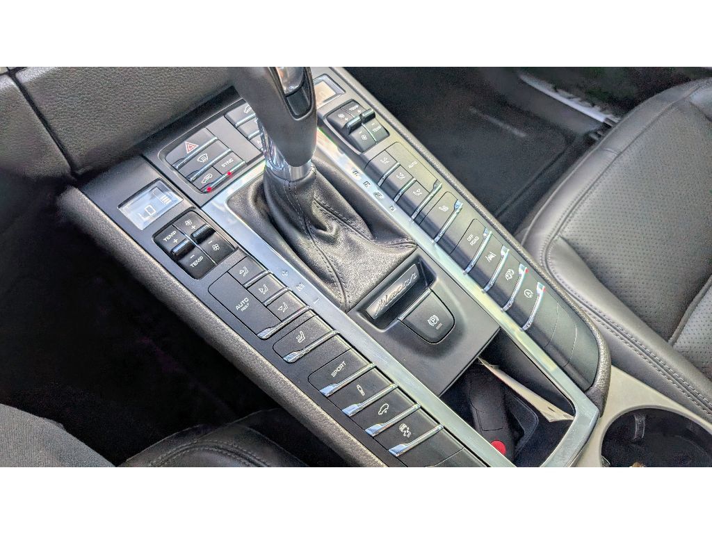 2018 Porsche Macan GTS photo 20