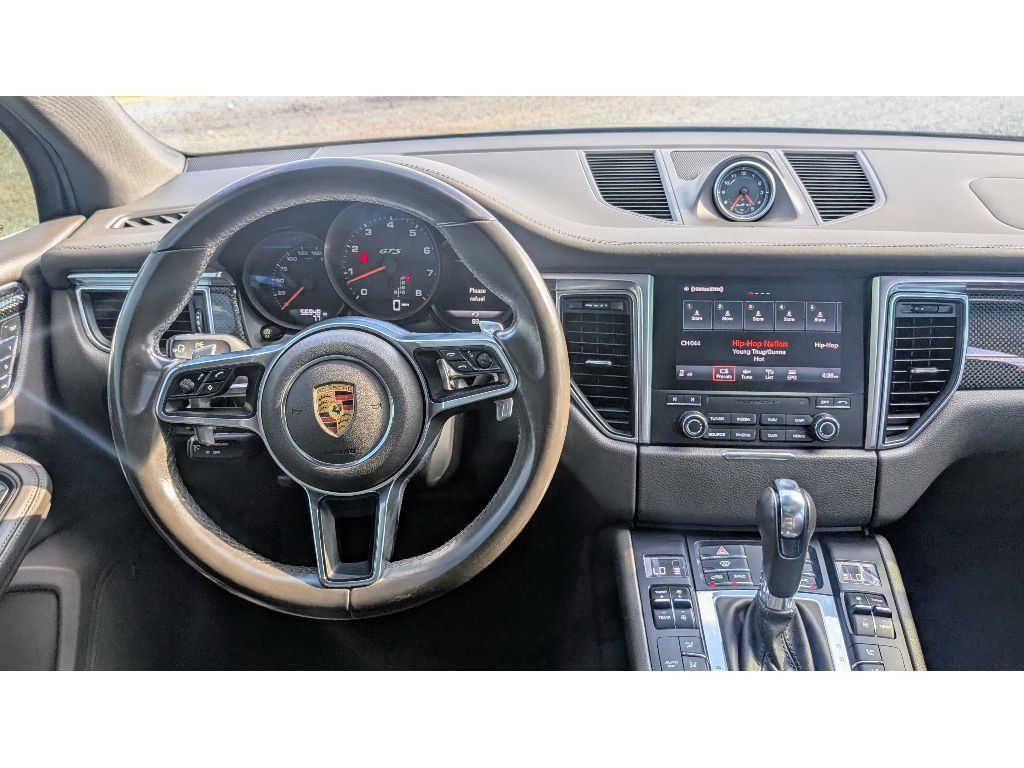 2018 Porsche Macan GTS photo 21