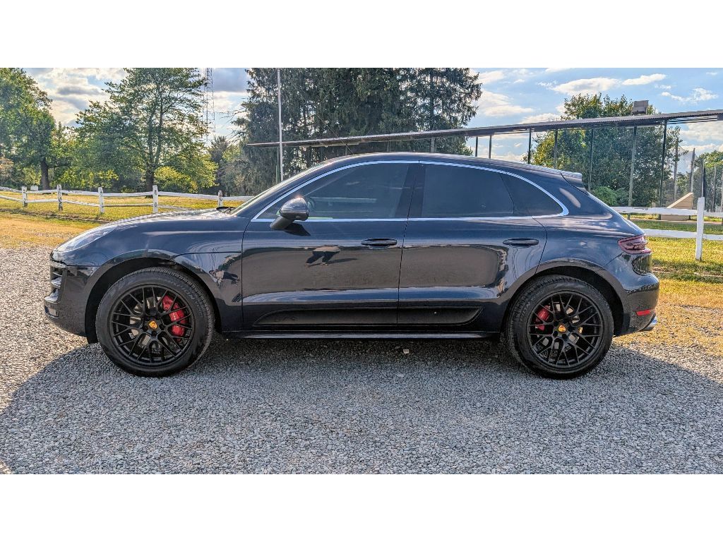 2018 Porsche Macan GTS photo 3