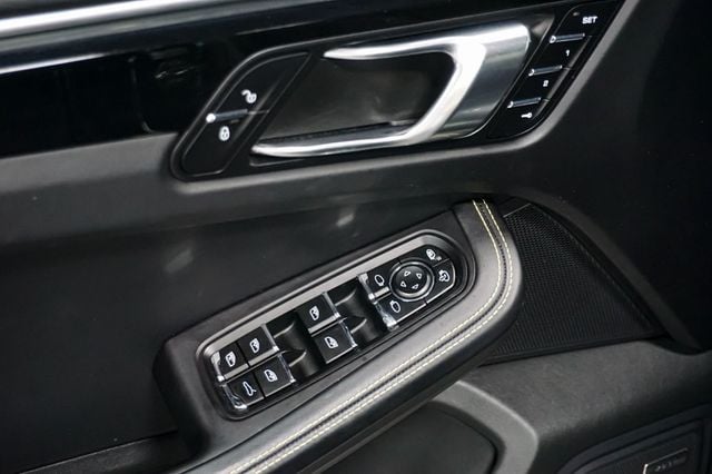 2018 Porsche Macan *GTS AWD* *PCCB* *Premium Pkg Plus* *18-Way Seats* *$96k+ MSRP* - 23019747 - 43