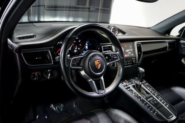 2018 Porsche Macan *GTS AWD* *PSCB* Deviated Stitching* *Sport Exhaust* *High MSRP* - 23019747 - 9