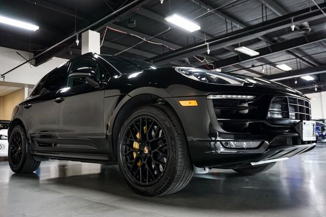 2018 Porsche Macan *GTS AWD* *PSCB* Deviated Stitching* *Sport Exhaust* *High MSRP* - 23019747 - 1