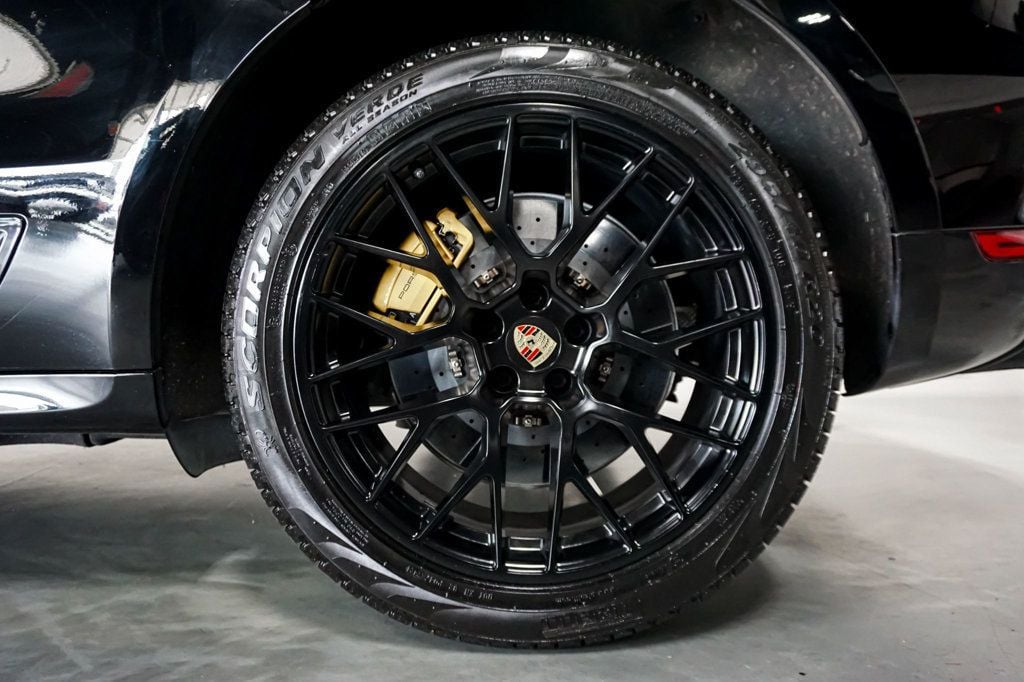 2018 Porsche Macan *GTS AWD* *PSCB* Deviated Stitching* *Sport Exhaust* *High MSRP* - 23019747 - 32